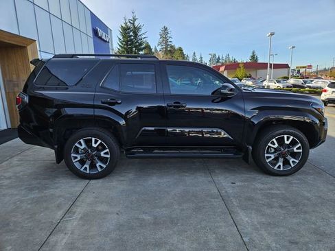 Used 2025 Toyota 4Runner TRD Sport Premium image 4