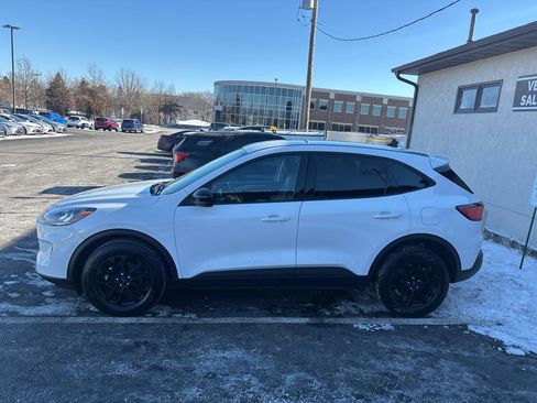 Used 2020 Ford Escape SE Sport image 6