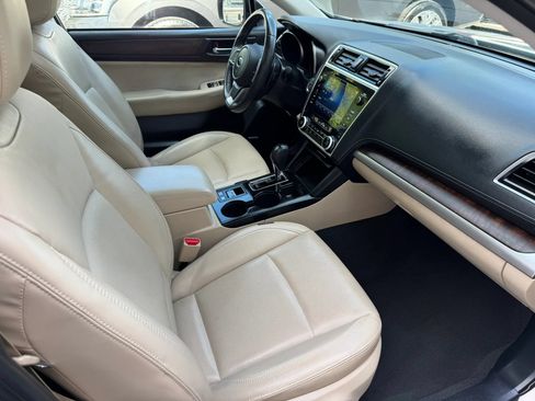 Used 2019 Subaru Outback 2.5i Limited w/ Popular Package #2 AWD/4WD image 24