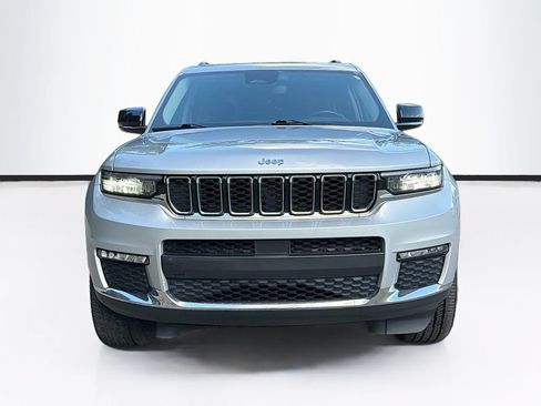Used 2022 Jeep Grand Cherokee L Limited AWD/4WD image 2