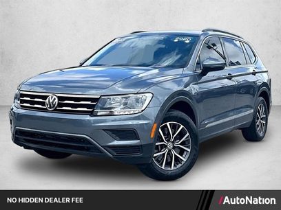 Used 2020 Volkswagen Tiguan SE w/ Panoramic Sunroof Package
