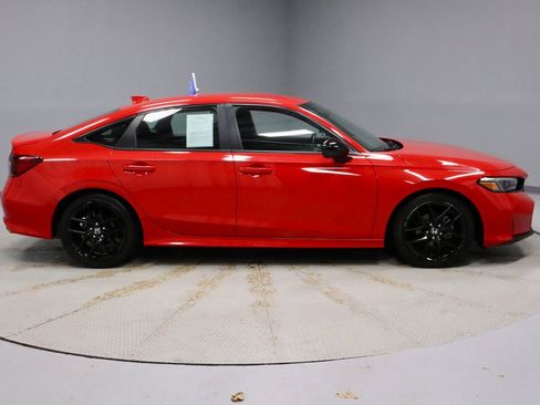 Used 2025 Honda Civic Sport image 5