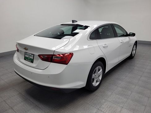 Used 2025 Chevrolet Malibu LS FWD image 9