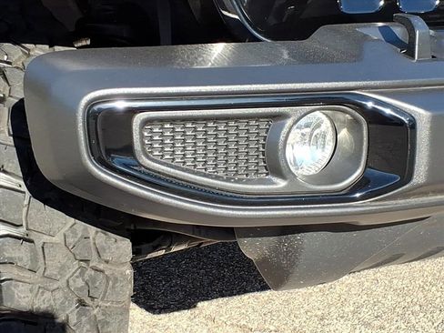 Used 2022 Jeep Wrangler Sport image 8