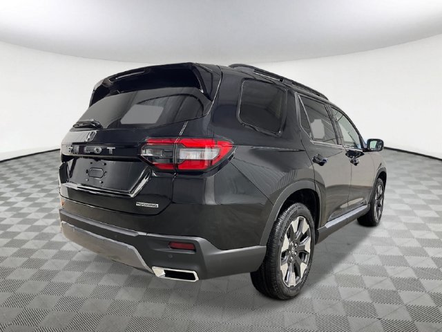 New 2026 Honda Pilot Touring image 6