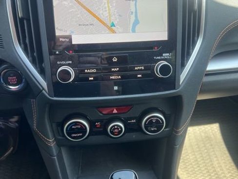 Used 2023 Subaru Crosstrek 2.5i Limited image 3