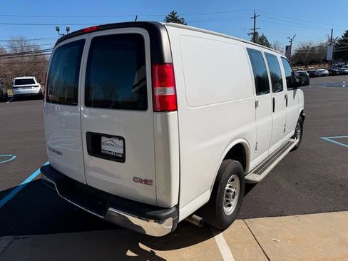Used 2024 GMC Savana 2500 w/ Driver Convenience Package image 4
