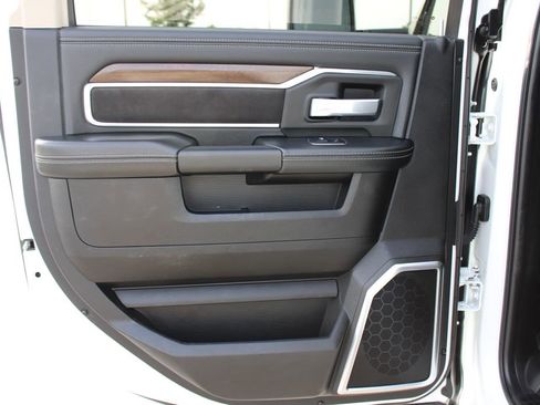 Used 2024 RAM 2500 Laramie AWD/4WD image 44
