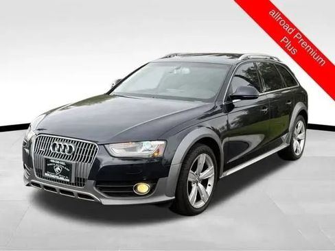 Used 2013 Audi A4 Premium Plus w/ Premium Plus Pkg AWD/4WD image 3
