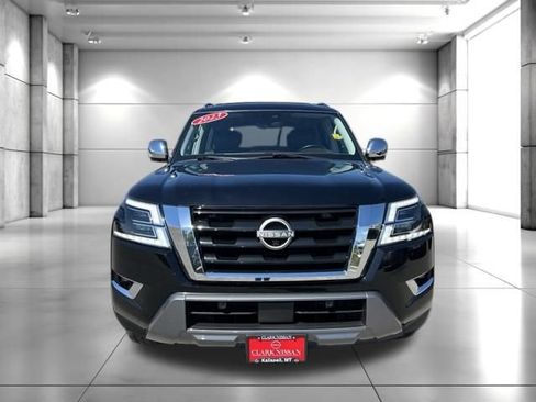 Used 2023 Nissan Armada Platinum w/ Captain's Chairs Package AWD/4WD image 3