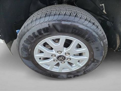Used 2026 Toyota Tacoma SR5 RWD image 9