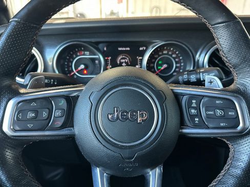 Used 2022 Jeep Wrangler Unlimited Rubicon w/ Xtreme Recon 35" Tire Package AWD/4WD image 23