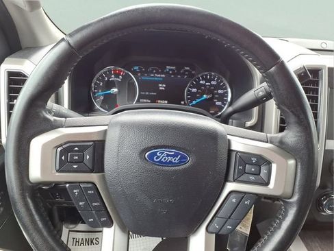 Used 2021 Ford F250 Lariat w/ Lariat Value Package AWD/4WD image 10