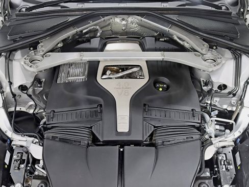 Used 2021 Aston Martin DBX image 46