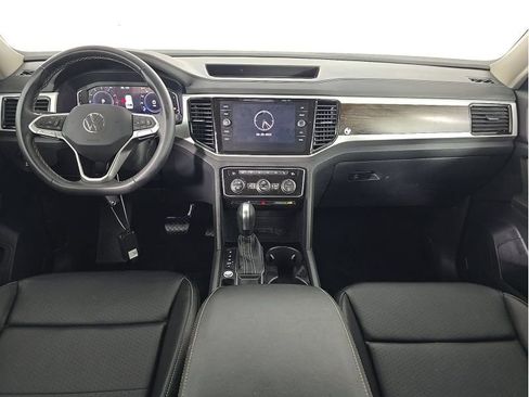 Used 2023 Volkswagen Atlas SE FWD image 25