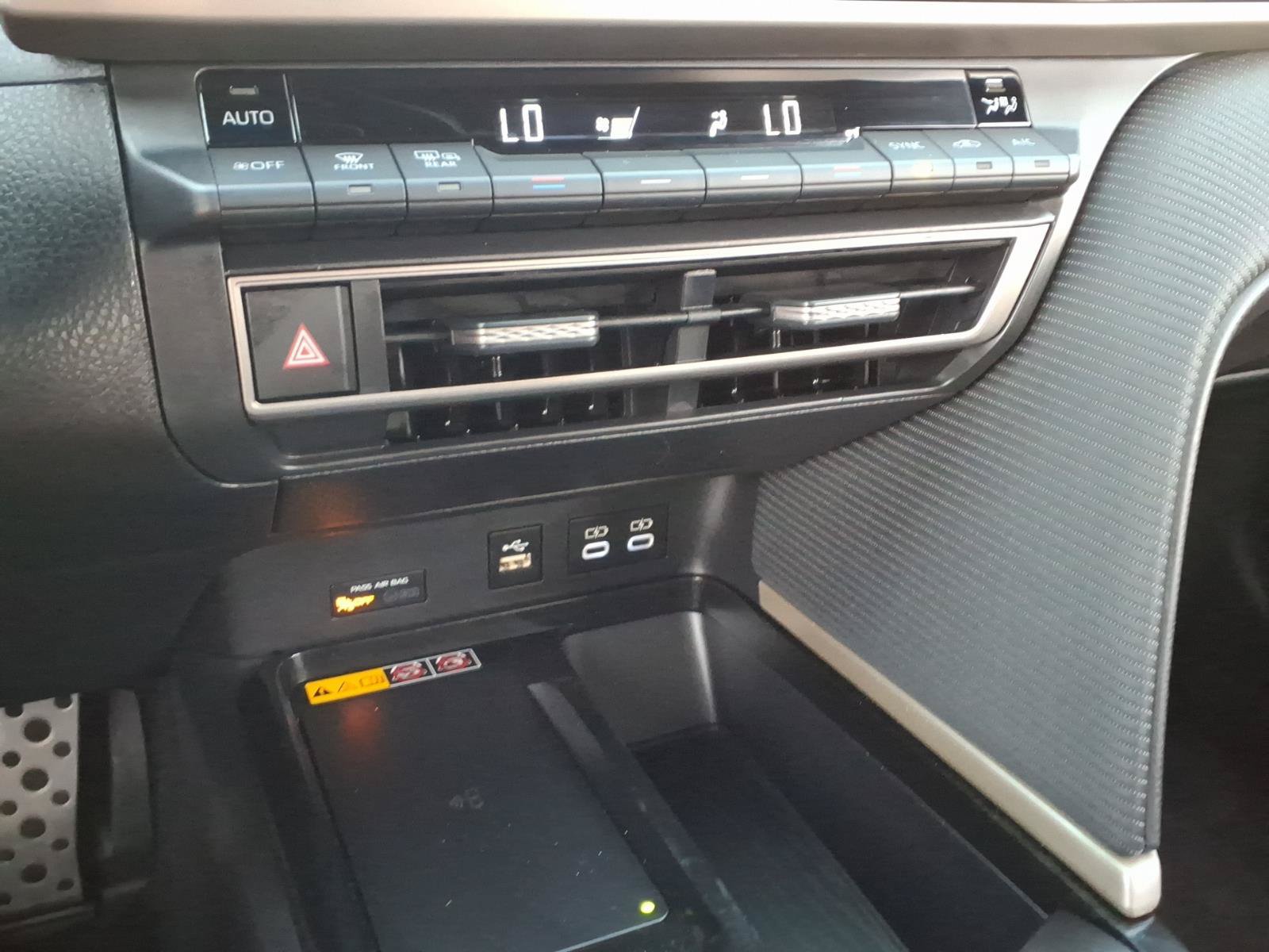Certified 2025 Toyota Camry SE w/ Convenience Package FWD image 18