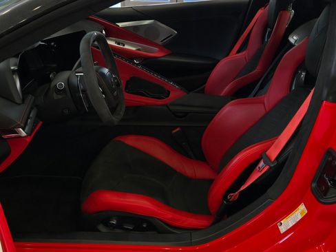 Used 2023 Chevrolet Corvette Stingray Premium Conv w/ Battery Protection Package image 16