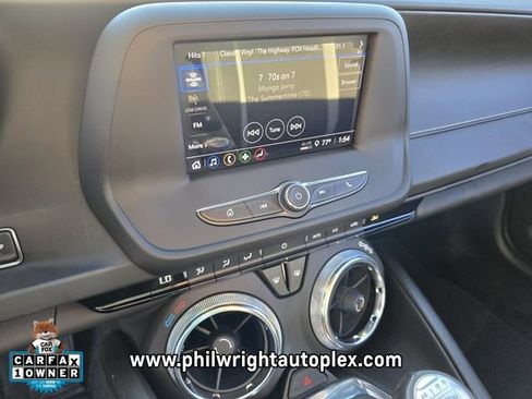 Used 2021 Chevrolet Camaro LT image 21