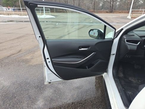Used 2024 Toyota Corolla SE image 10