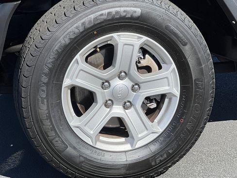 Used 2022 Jeep Wrangler Unlimited Sport S image 25