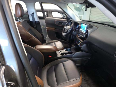 Used 2022 Ford Bronco Sport Outer Banks w/ Tech Package AWD/4WD image 4