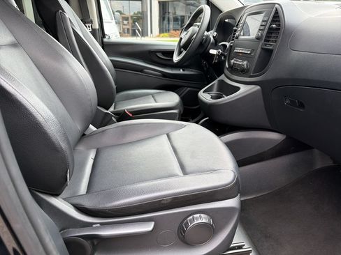 Used 2023 Mercedes-Benz Metris Passenger image 30