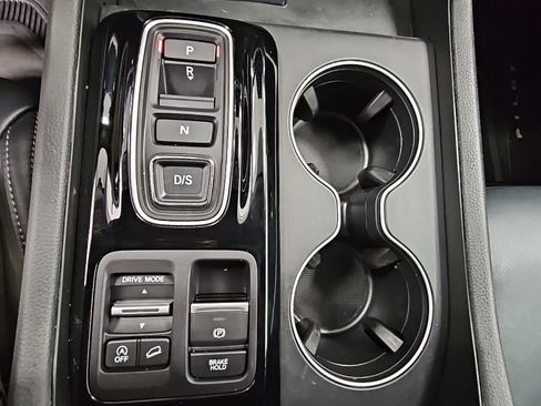 Used 2025 Honda Pilot EX-L image 21