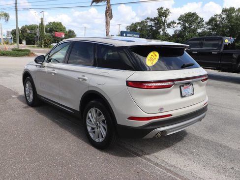 Used 2024 Lincoln Corsair FWD image 10
