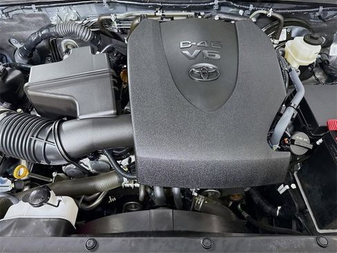 Certified 2023 Toyota Tacoma SR image 32
