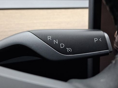 Used 2022 Tesla Model 3 image 15