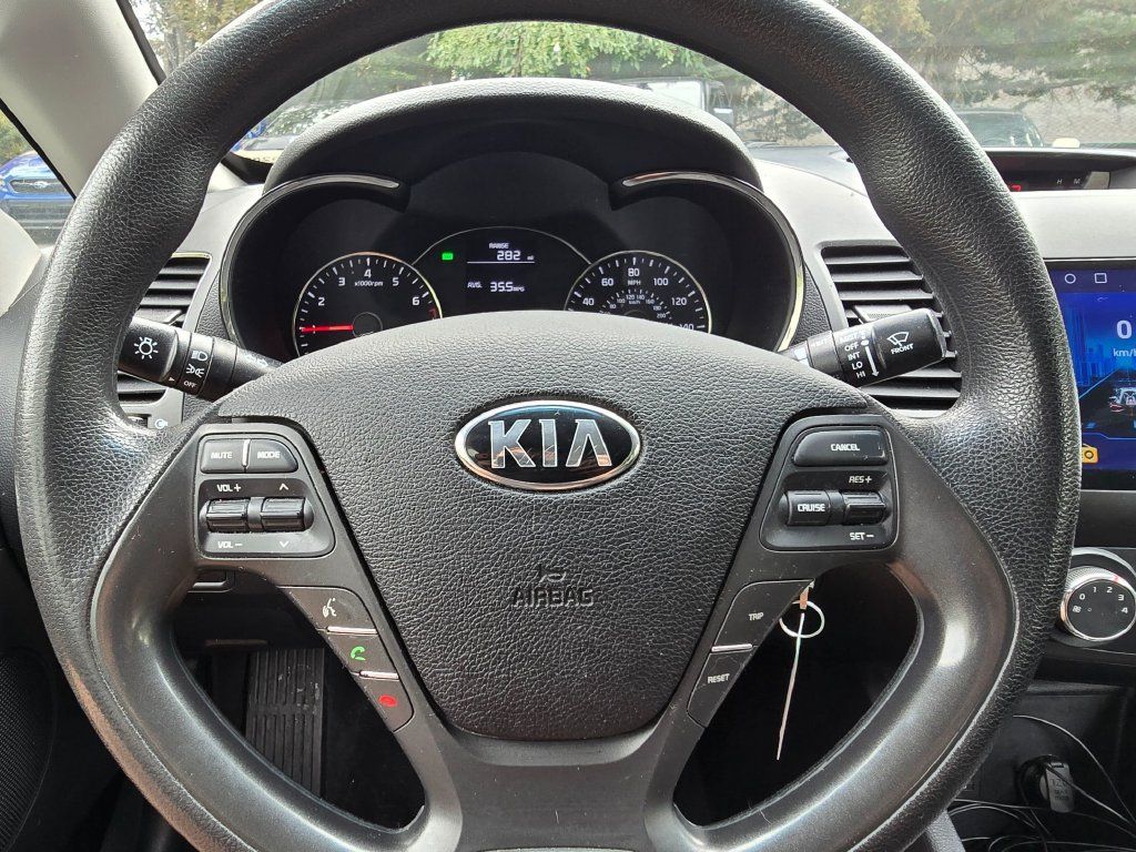 Used 2017 Kia Forte LX FWD image 14