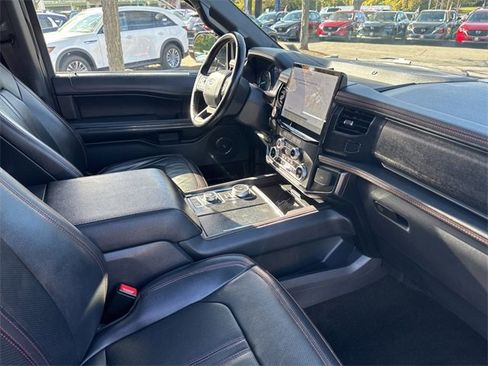 Used 2023 Ford Expedition Max Limited image 34
