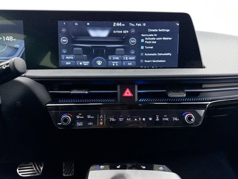 Used 2022 Kia EV6 GT-Line w/ GT-Line Suede Seat Package image 23