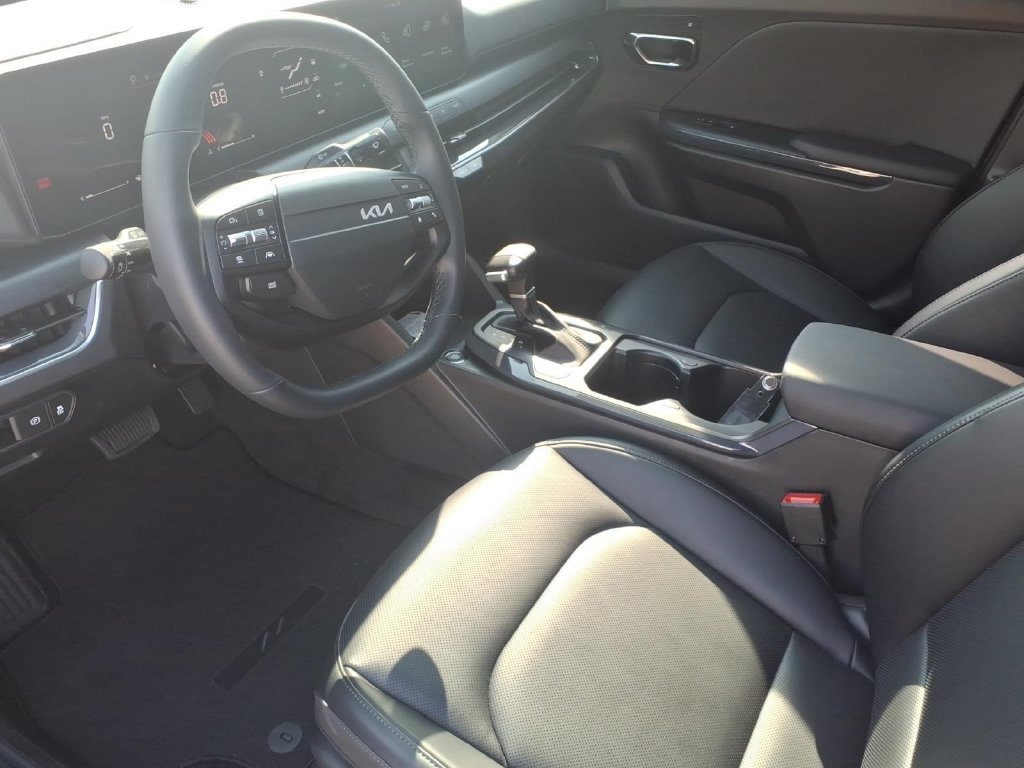Used 2026 Kia K4 EX FWD image 3