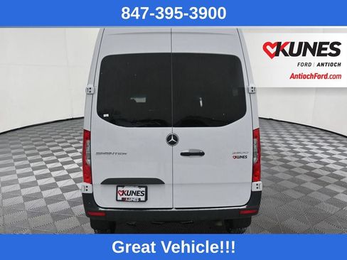 Used 2024 Mercedes-Benz Sprinter 2500 image 5