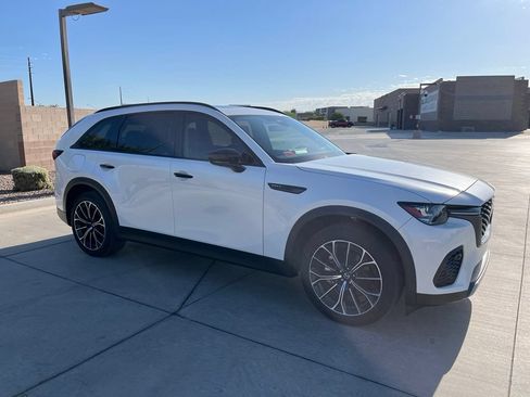 Used 2025 MAZDA CX-70 Plug-In Hybrid w/ Premium Plus AWD/4WD image 4