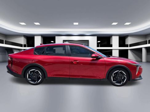 Certified 2025 Kia K4 EX FWD image 6