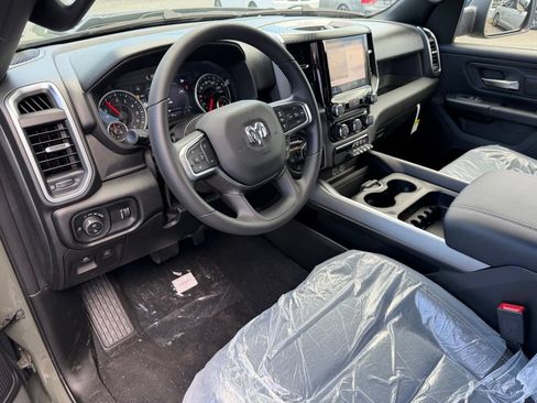 New 2026 RAM 1500 Express AWD/4WD image 16