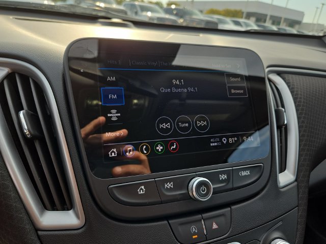 Used 2025 Chevrolet Malibu LT FWD image 13