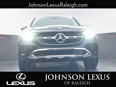 Used 2024 Mercedes-Benz GLC 300 4MATIC image 15