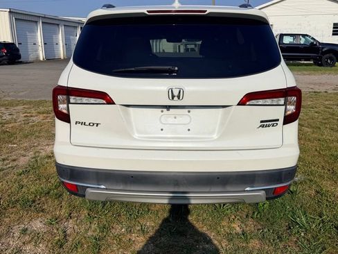 Used 2020 Honda Pilot Touring image 4