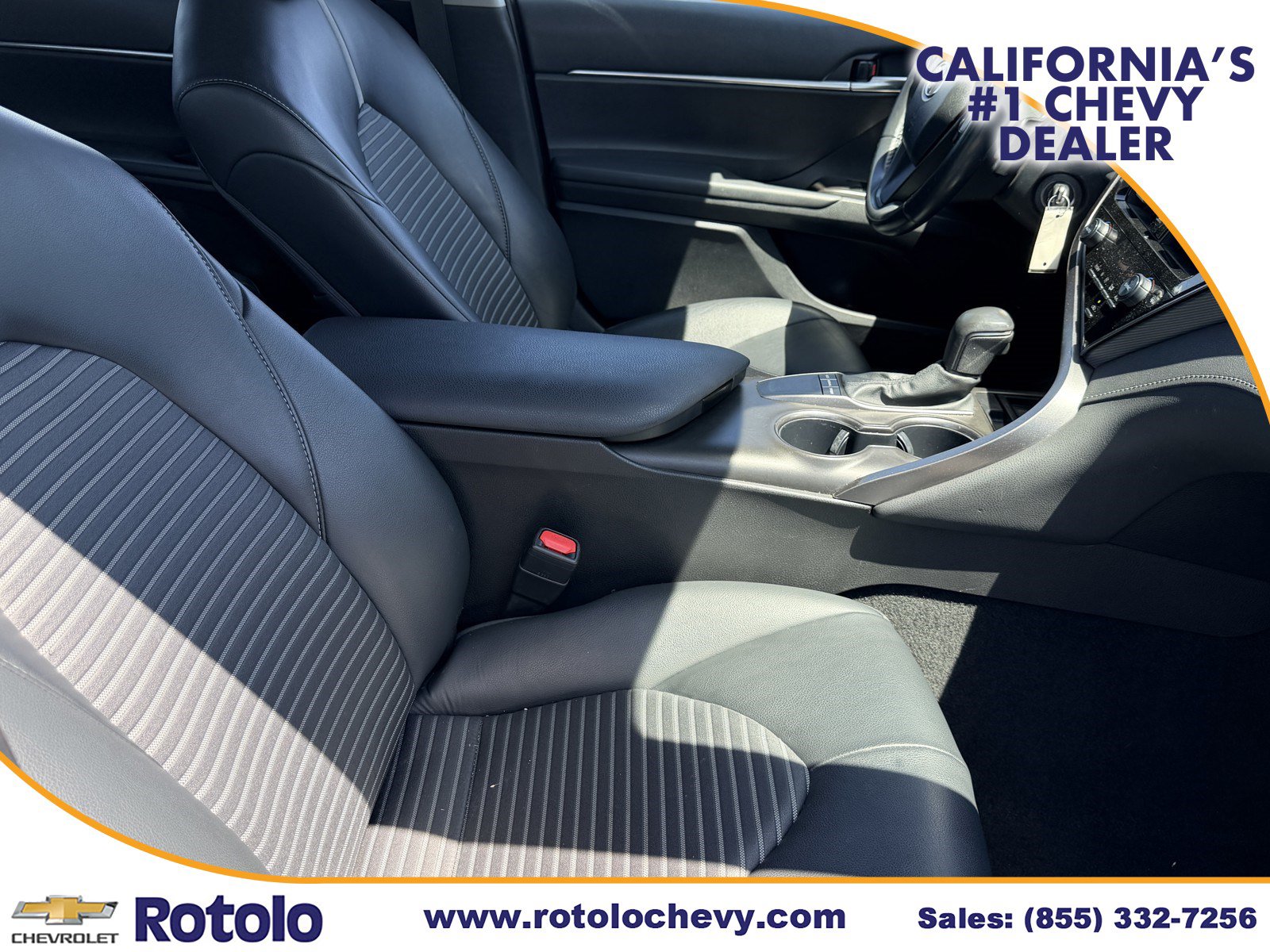 Used 2024 Toyota Camry SE FWD image 8