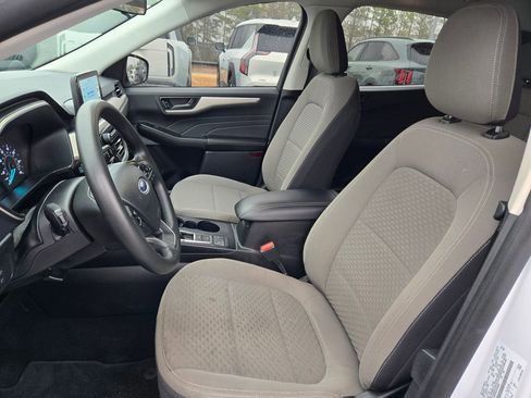 Used 2022 Ford Escape SE image 22