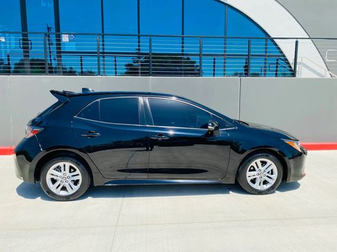 Used 2019 Toyota Corolla SE w/ Protection Package FWD image 6