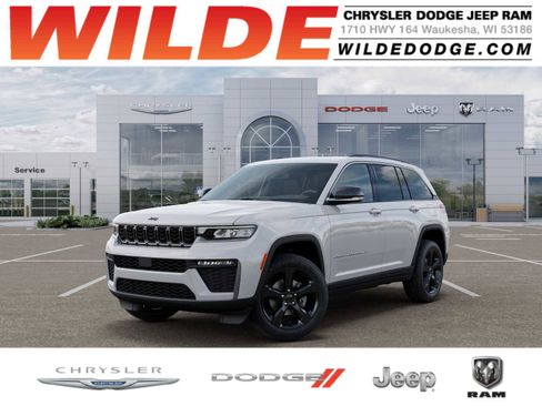 New 2026 Jeep Grand Cherokee Limited w/ Limited Altitude Package AWD/4WD image 1