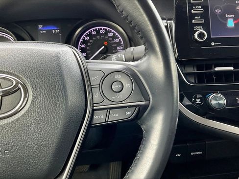 Used 2022 Toyota Camry SE image 29