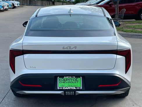 Used 2025 Kia K4 LXS image 5