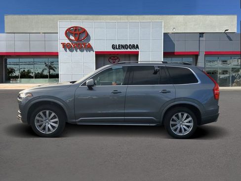 Used 2018 Volvo XC90 T6 Momentum w/ Convenience Package image 6