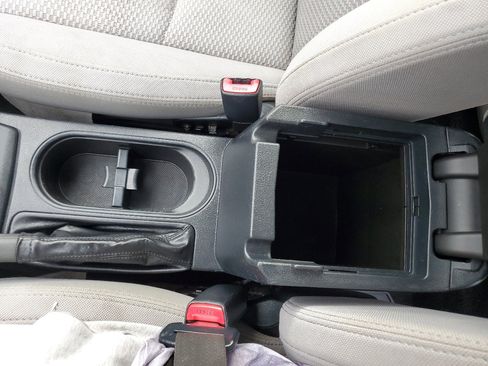 Used 2017 Subaru Forester 2.5i w/ Alloy Wheel Package image 41