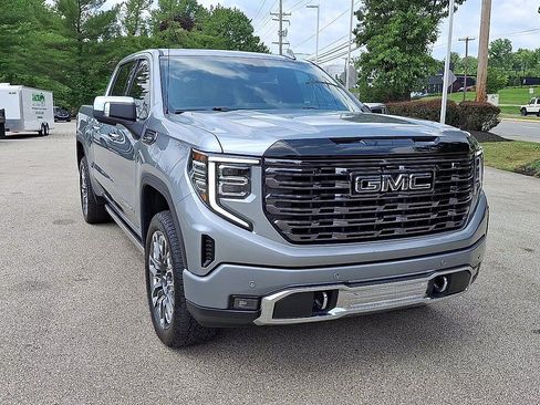 Used 2025 GMC Sierra 1500 Denali Ultimate AWD/4WD image 3